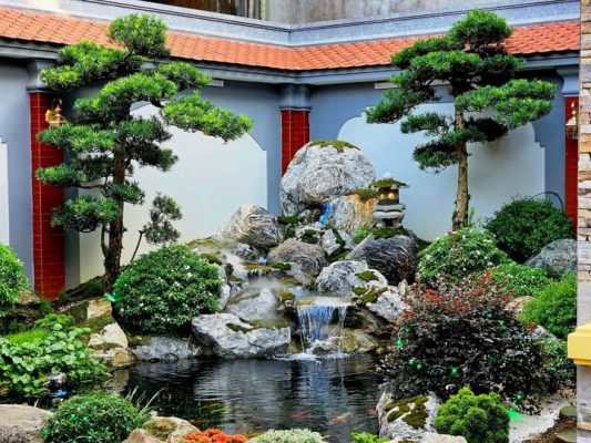 sân vườn hồ cá mang phong cách nhật bản